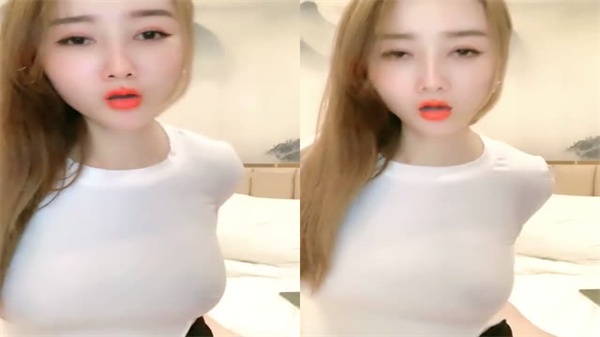 黑丝爆乳骚货口交伺候 狼友激情开操欲罢不能