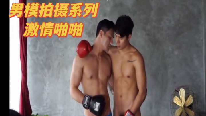 极品男模私房拍摄 巨根狂顶骚模 爆操内射颜射三连发