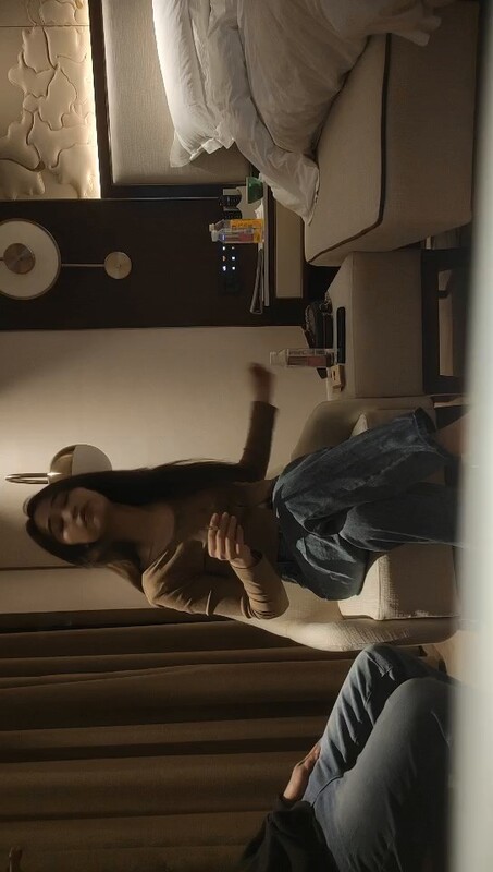 爆操极品大长腿甜美靓女！骑乘掰开骚穴狂干到浪叫