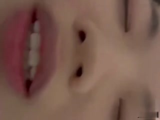 广西师范学妹遭灌醉捆绑无套猛操内射 剪逼毛羞辱
